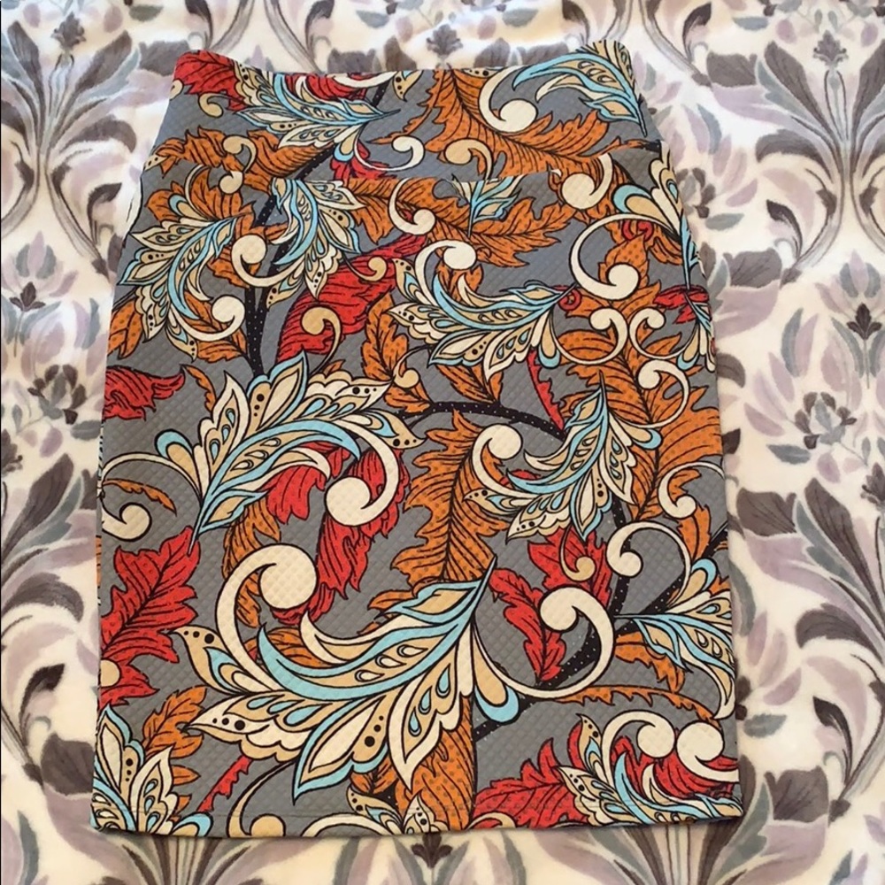 LuLaRoe Cassie pencil skirt.